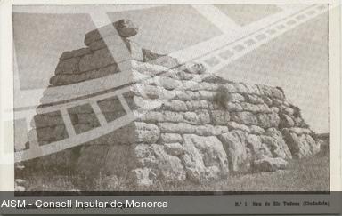 Colección "Monumentos megalíticos menorquines". Nº 1 Nau de Els Tudons (Ciudadela). [Fotografia]